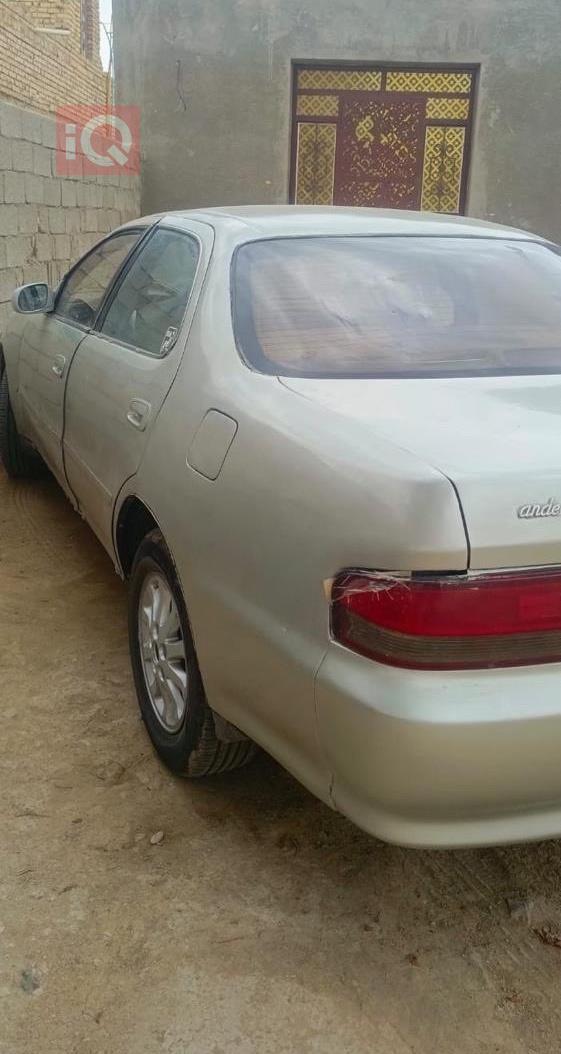 تويوتا كريستا